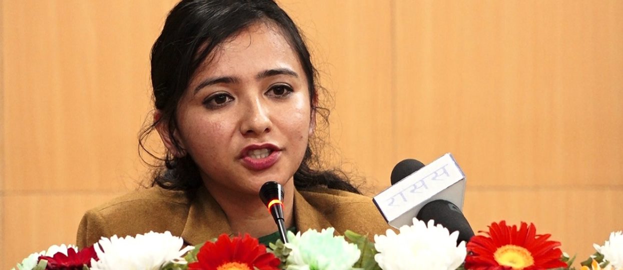 औषधिको आपूर्ति प्रणालीलाई व्यवस्थित बनाउन ‘रियल टाइम मनिटरिङ’ काे आवश्यक: सांसद कार्की