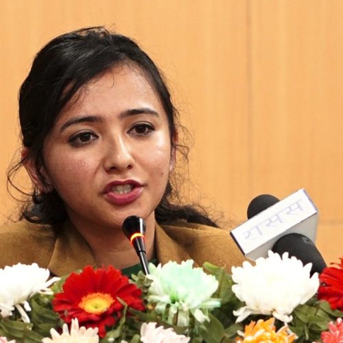 औषधिको आपूर्ति प्रणालीलाई व्यवस्थित बनाउन ‘रियल टाइम मनिटरिङ’ काे आवश्यक: सांसद कार्की