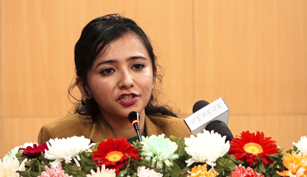 औषधिको आपूर्ति प्रणालीलाई व्यवस्थित बनाउन ‘रियल टाइम मनिटरिङ’ काे आवश्यक: सांसद कार्की